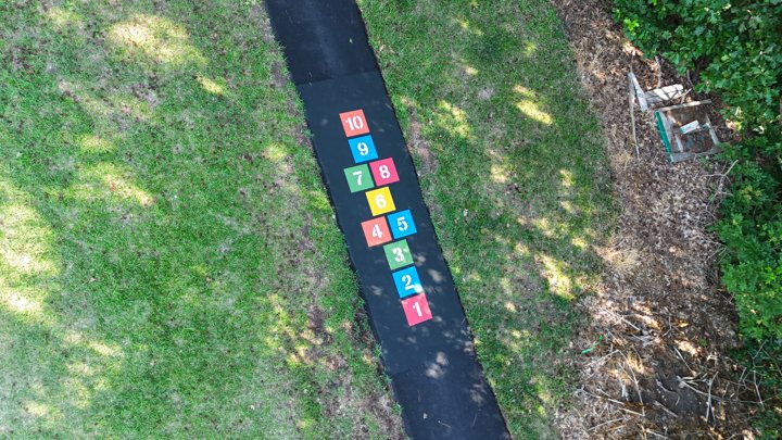 Overall detail: hopscotch from above